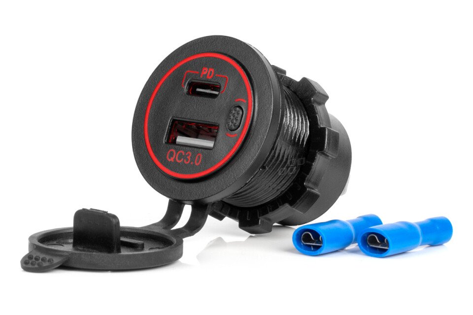 Avto polnilec z USB vtičnicami vodoodporen USB + USB-C QC3.0 12V 24V AMIO-04221