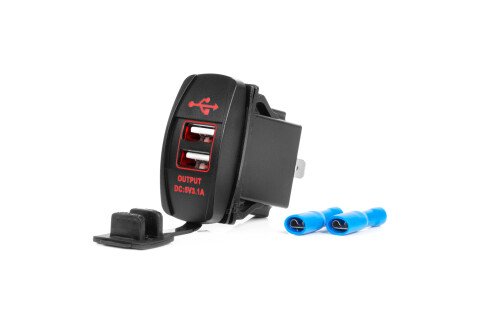 Încărcător auto rezistent la apă cu prize USB în formă de barcă 2x USB 12V 24V AMIO-04228
