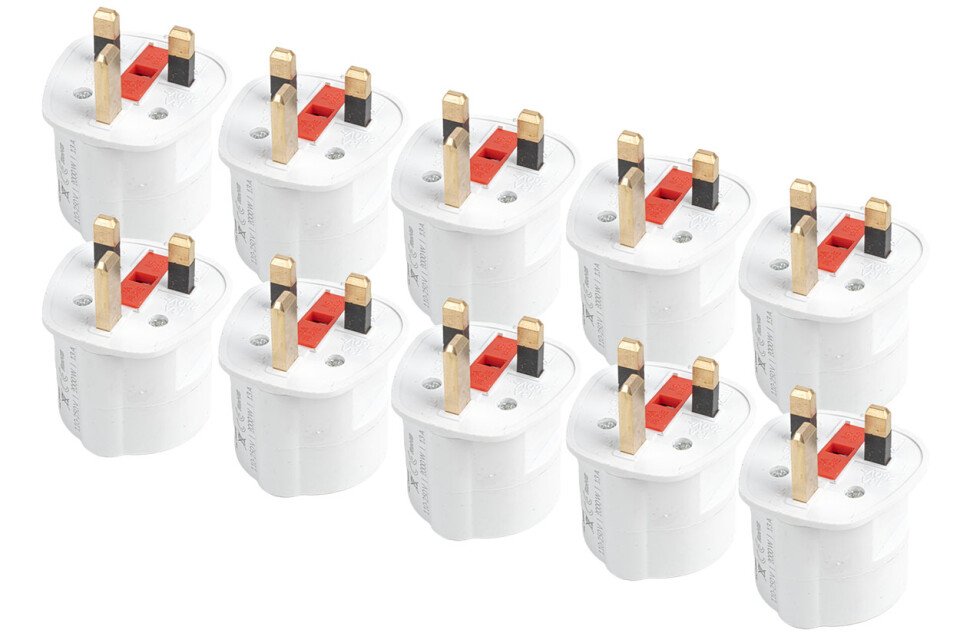 Set adaptor de călătorie cu siguranță UE UK 13A 250V 10 bucăți AMIO-04858