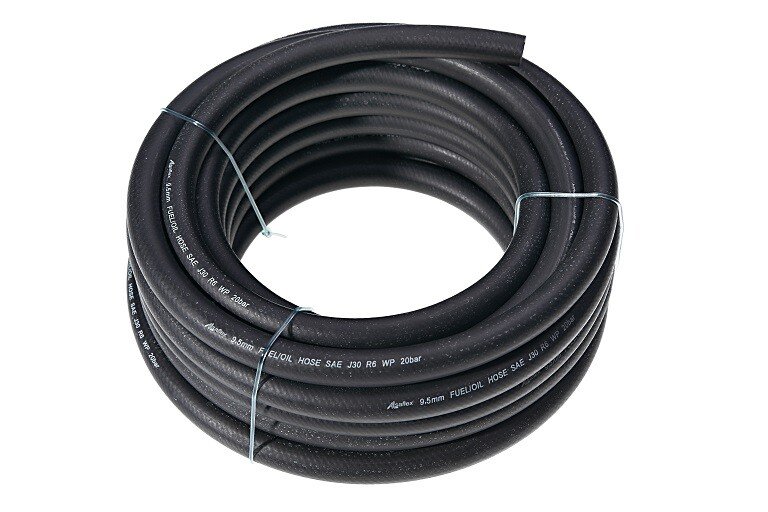 Tubo carburante in gomma rinforzata con 3 strati diametro 8 mm / 1 mb (10 m in un rotolo)