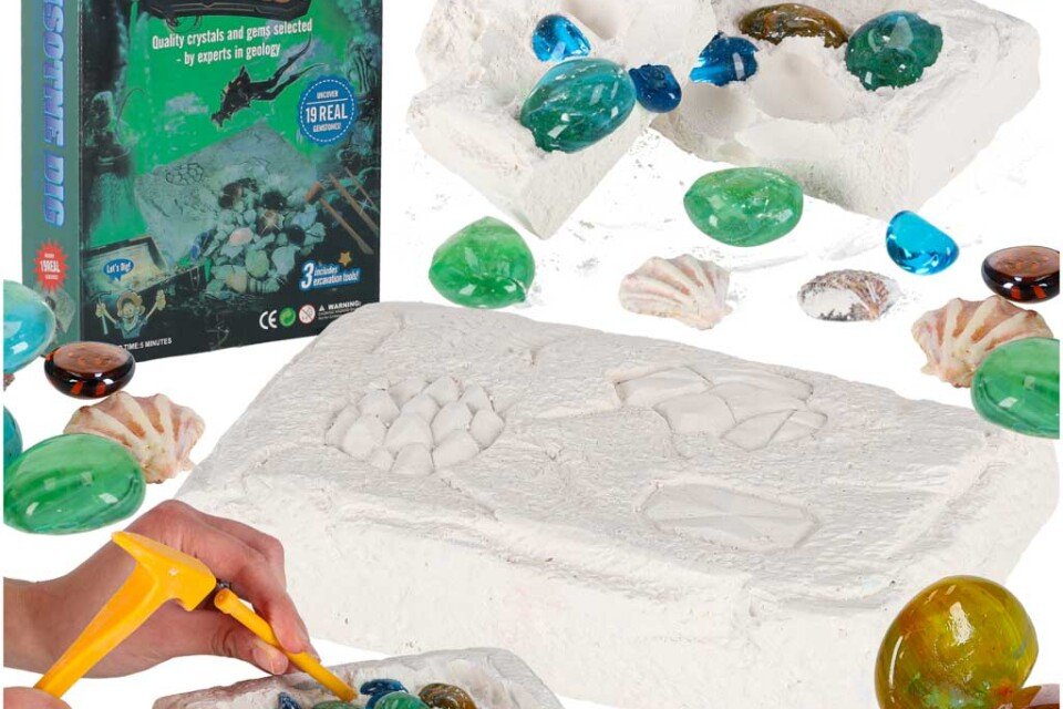 Zestaw narzędzi archeologicznych do wydobywania kamieni w kopalni diamentów