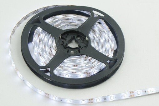 LED szalag - 5m vízálló, hideg fehér