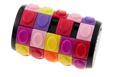 Forgó hengeres puzzle, M