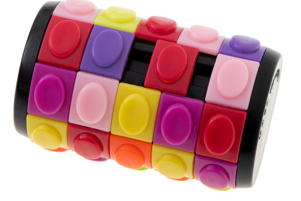 Forgó hengeres puzzle, M