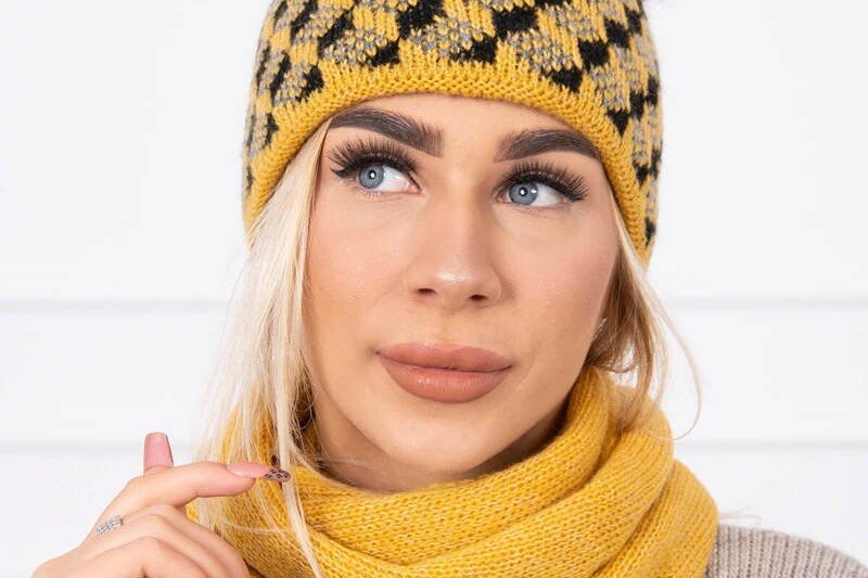 Ženski komplet - šal i kapa, žuti